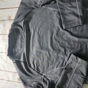 Nike Pro hyper warm shirt. Men's size M. EUC